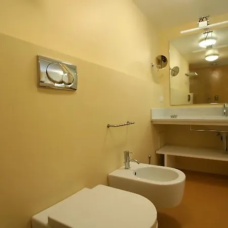 Prêtáloger Verdi 18 Lejlighedshotel Napoli