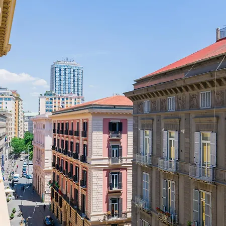 Pretaloger Verdi 18 3* Naples