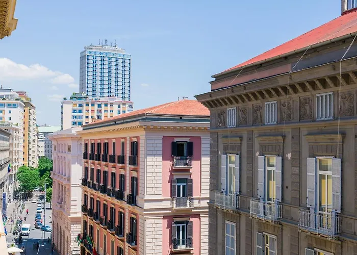 Pretaloger Verdi 18 4* Naples