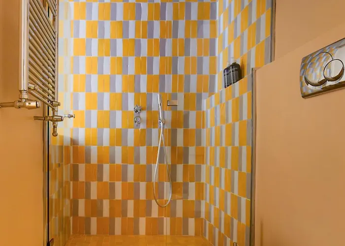 Pretaloger Verdi 18 Naples