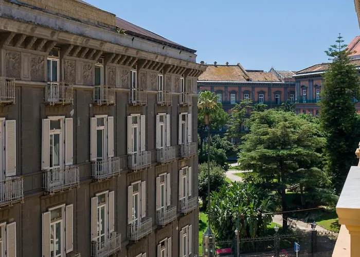 Pretaloger Verdi 18 Aparthotel Naples